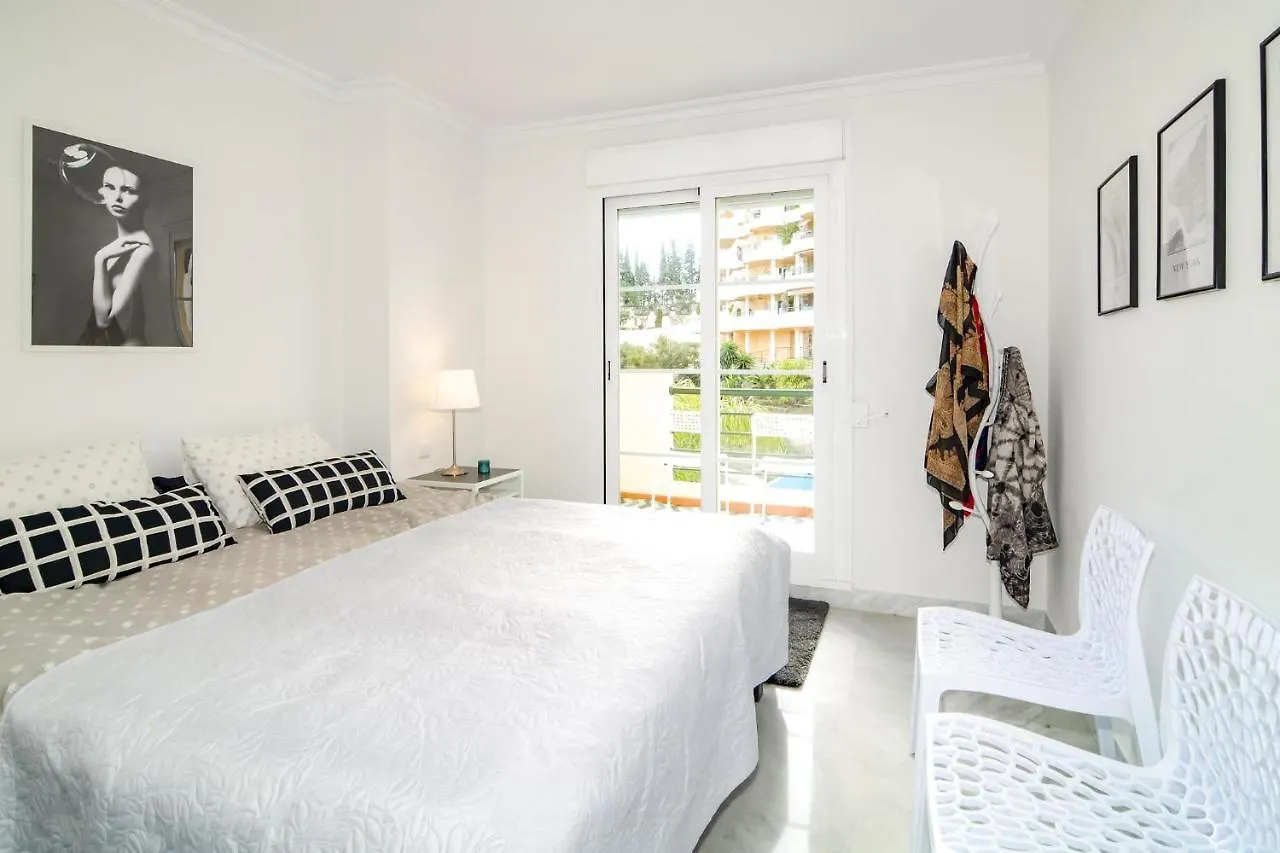 Sad-Spacious 2 Bedroom Duplex Puerto Banus Marbella