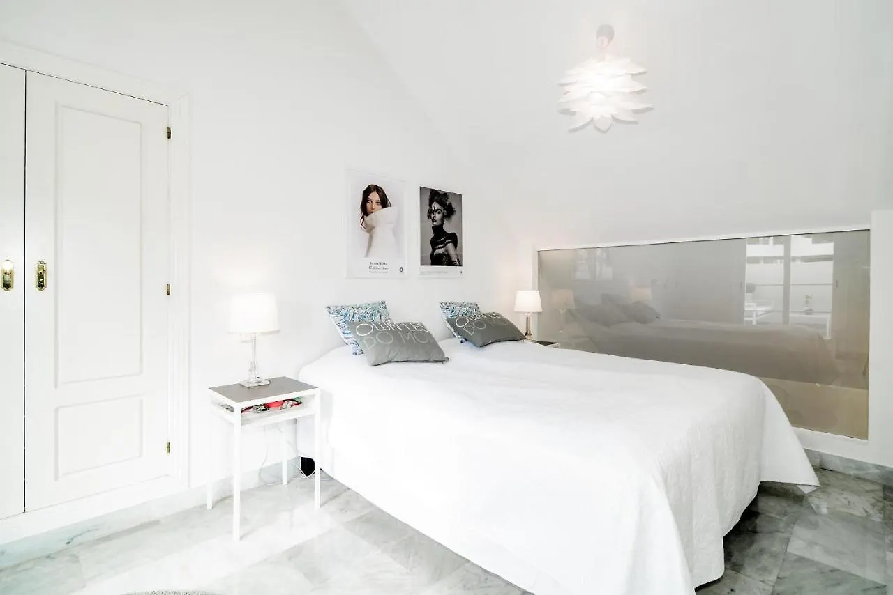 Lägenhet Sad-Spacious 2 Bedroom Duplex Puerto Banus Marbella
