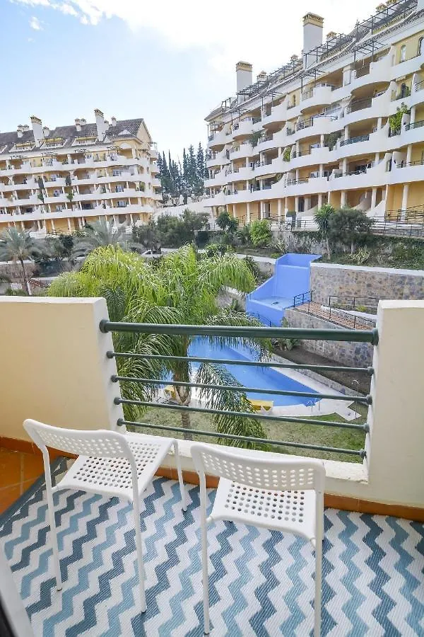 Sad-Spacious 2 Bedroom Duplex Puerto Banus Marbella